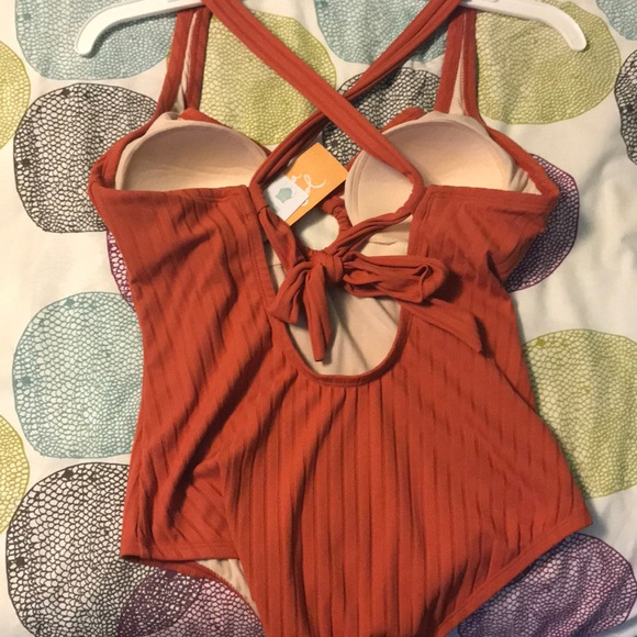 Kona Sol swimsuit NWT - Picture 6 of 8